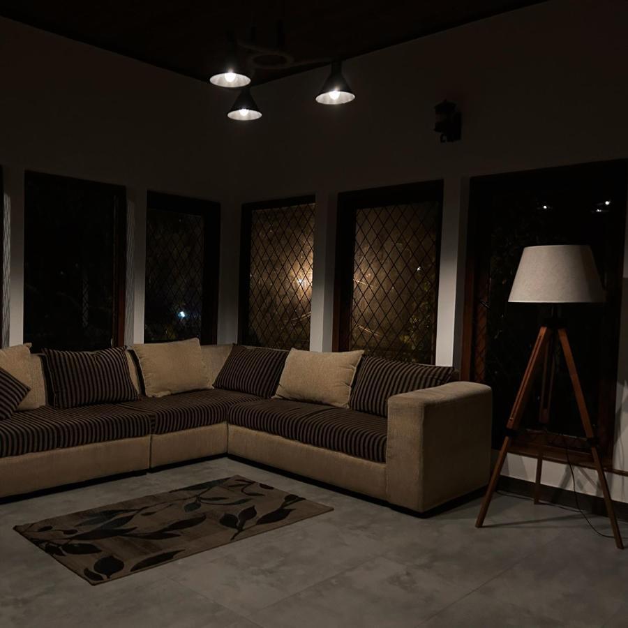 Cliveland Residence แคนดี้ ภายนอก รูปภาพ