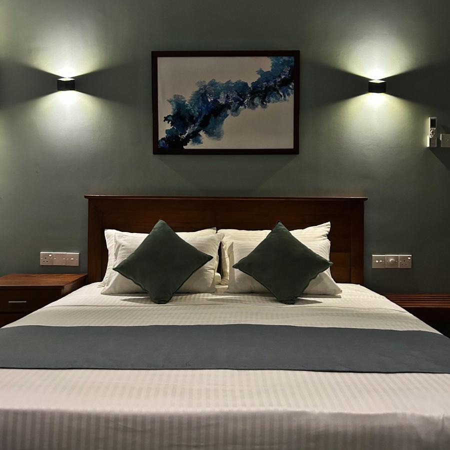 Cliveland Residence แคนดี้ ภายนอก รูปภาพ